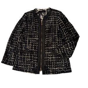Elie Tahari Long Black/ White Fuzzy Boucle Blazer Sz 12